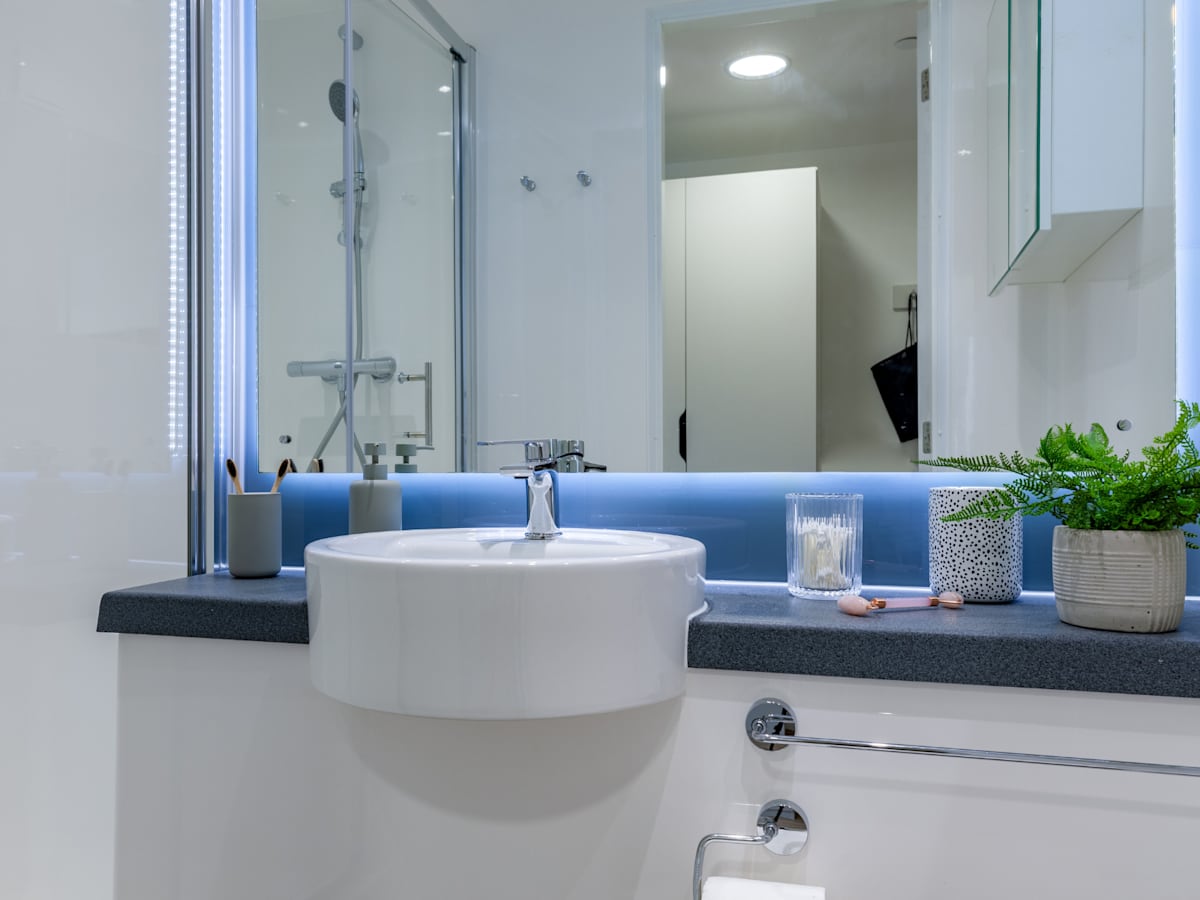  Silver Studio  -  Ty Nant  - Gallery -  5