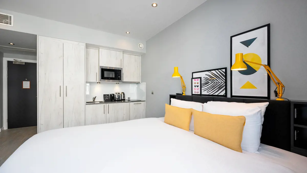 Studio - Waterfront - Gallery - 1