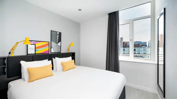 2 Bedroom Apartment - Waterfront - Gallery - 1