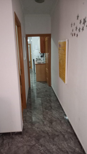 4-Bedroom apartment near Gran Vía metro station