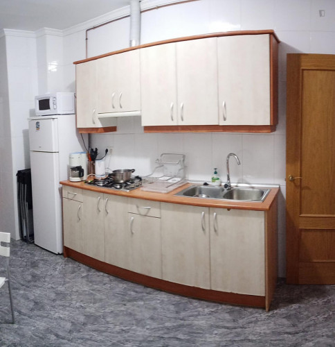 4-Bedroom apartment near Gran Vía metro station - Gallery - 15
