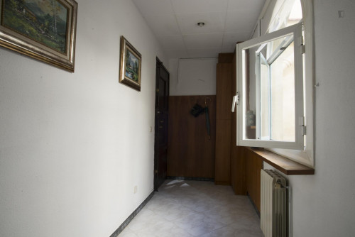 Practical single bedroom close to the Liceu metro station