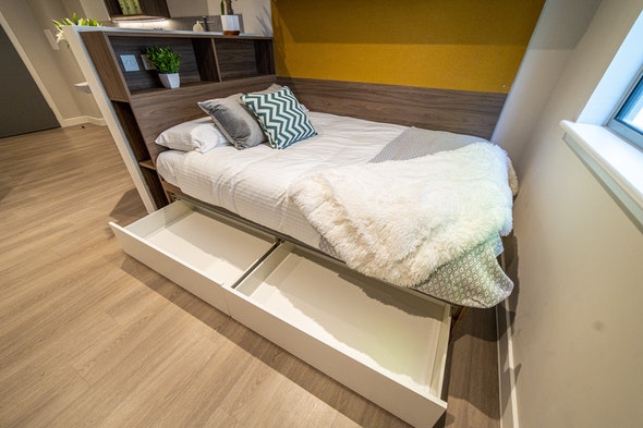  Studio Gold - City View  -  Brewers Court  - Gallery -  4