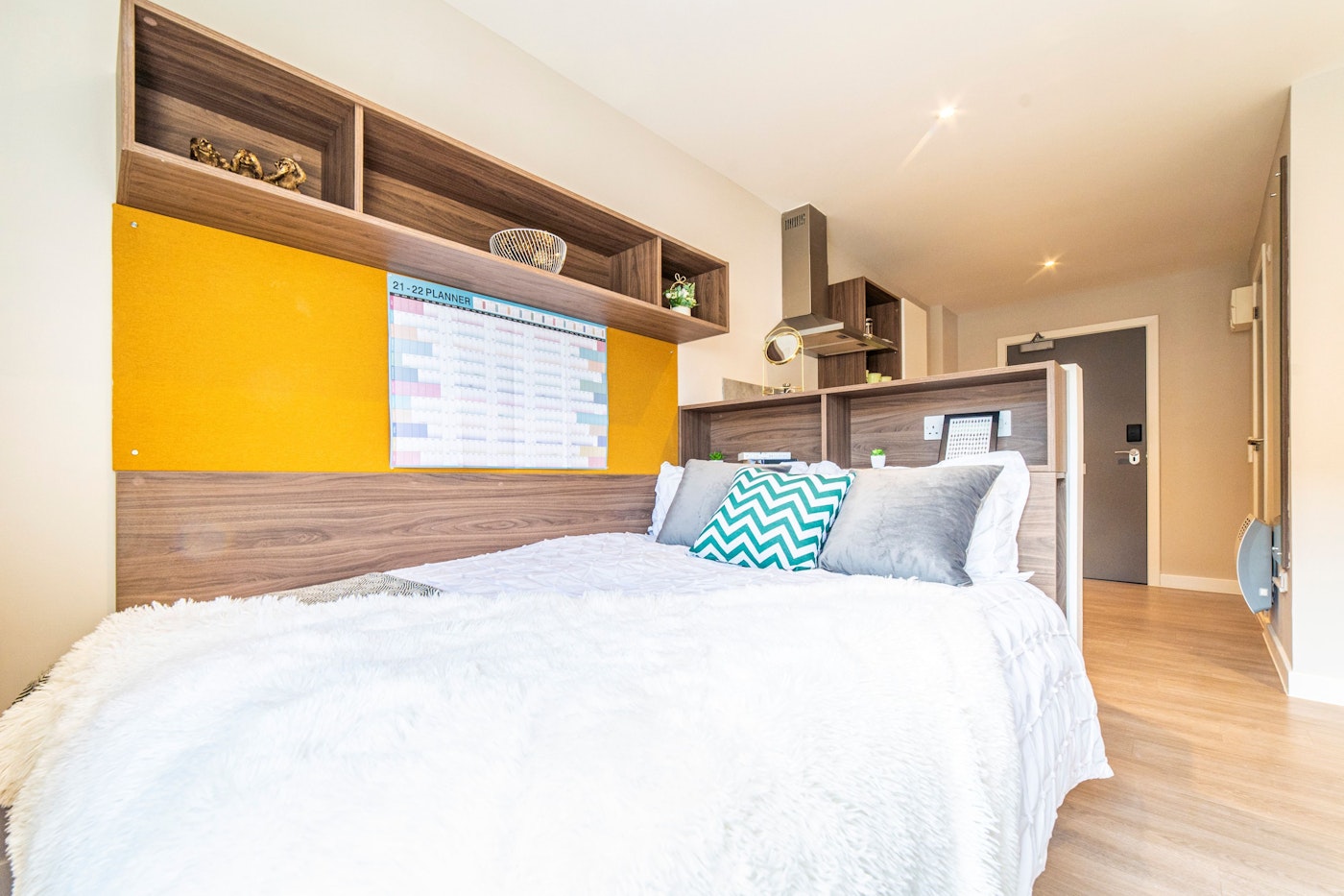 Studio Silver - South Facing - Brewers Court - Gallery - 1