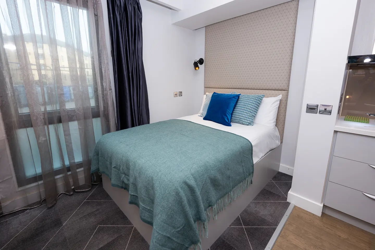  Platinum Studio  -  Glasgow West End  - Gallery -  2