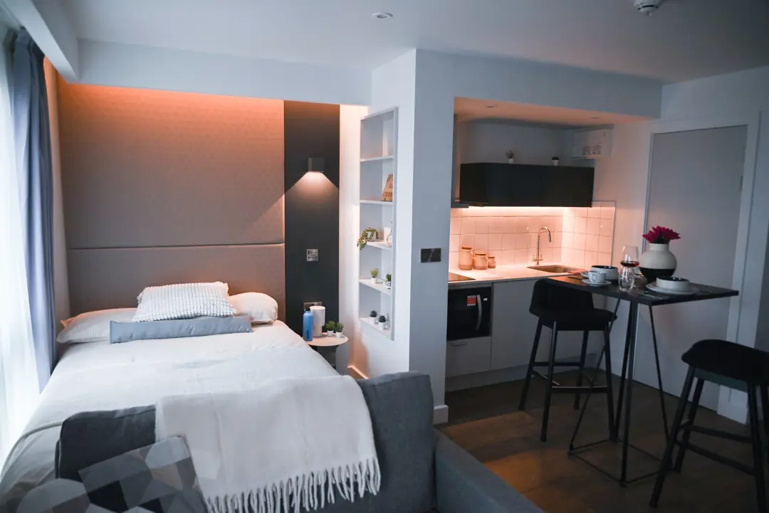  Diamond Plus Studio  -  Glasgow West End  - Gallery -  1