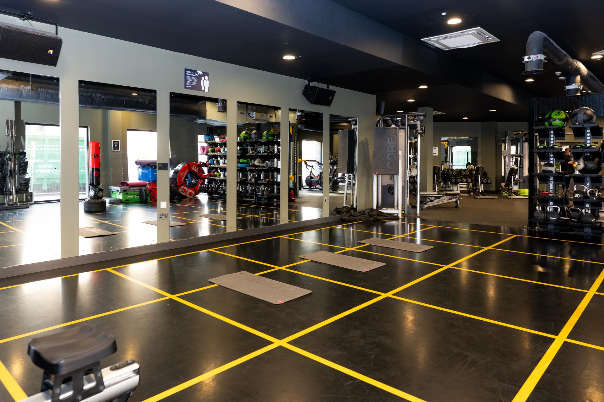 Platinum Studio Floor One - 12