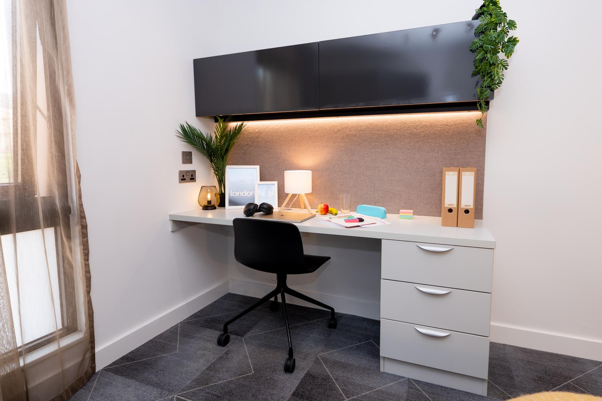 Platinum En-Suite - 10
