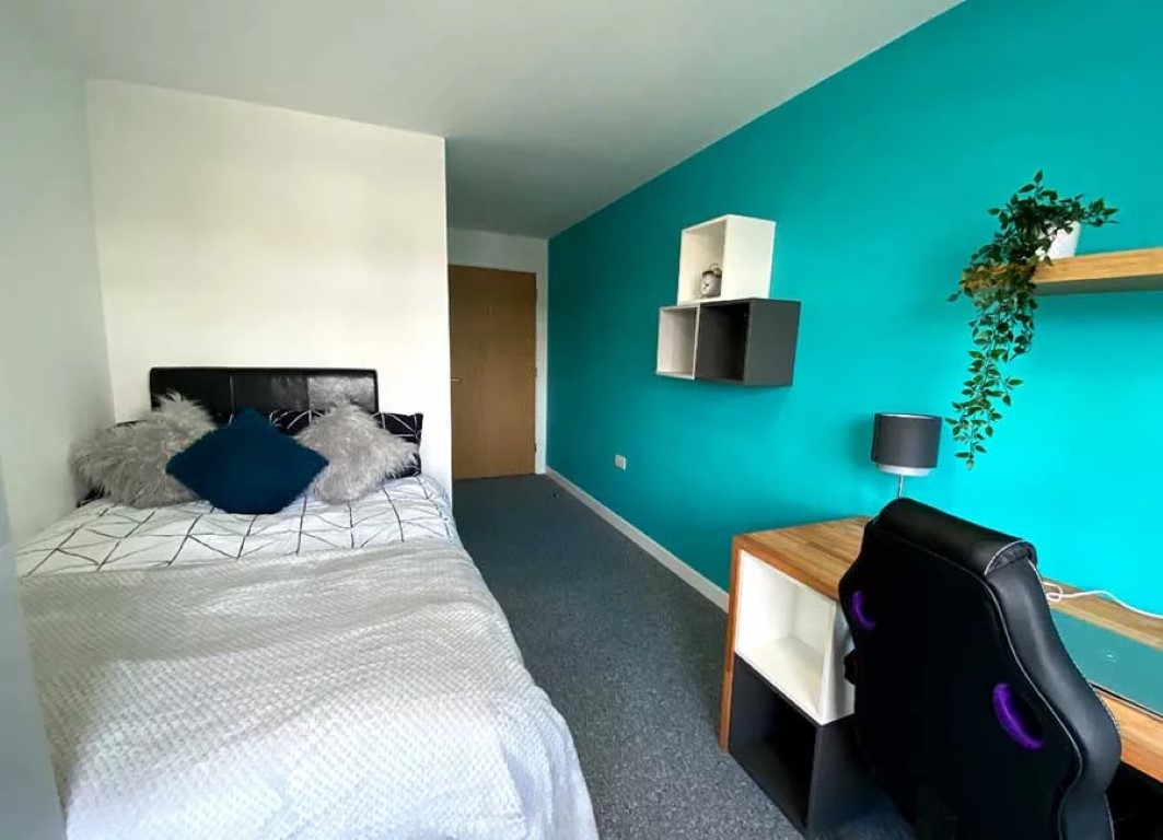  En-Suite (Superior)  -  The Block  - Gallery -  6