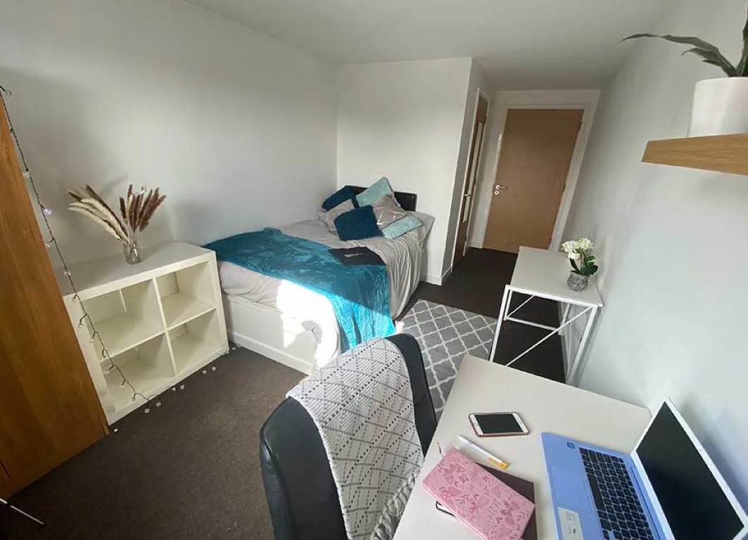  En-Suite Room  -  The Block  - Gallery -  7