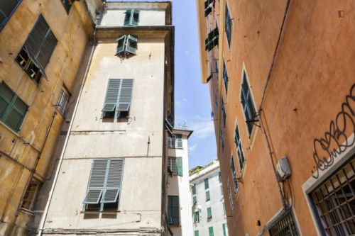 Bright 1-bedroom apartment close to San Giorgio metro station  - Gallery -  5