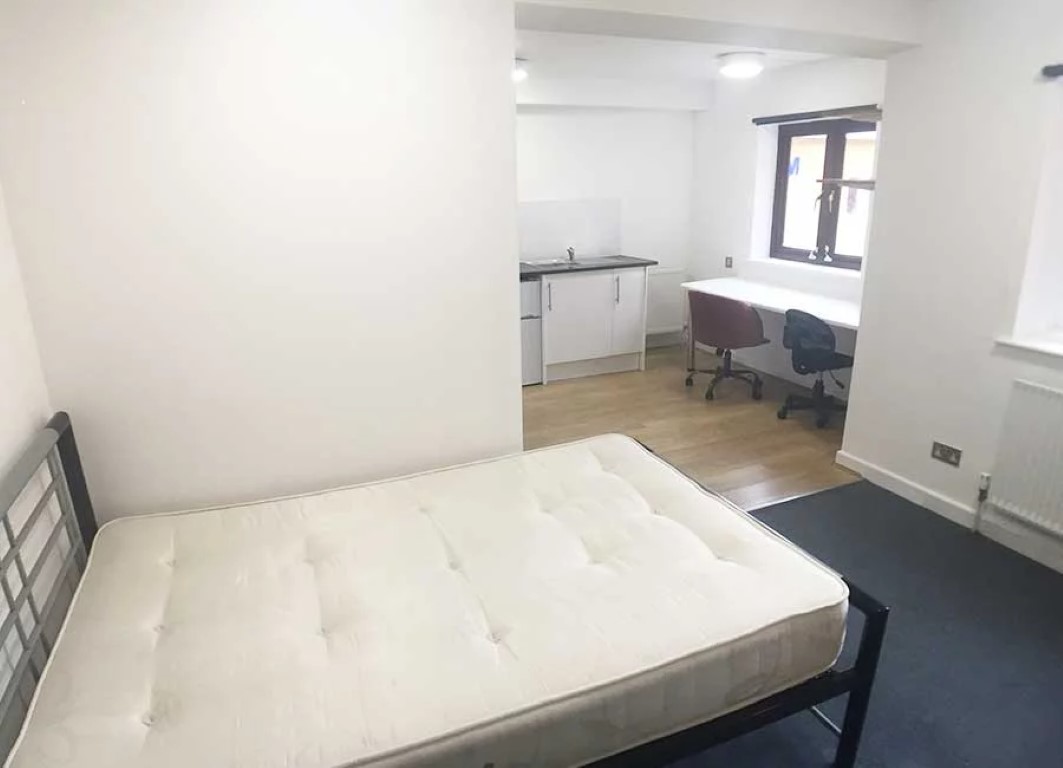  Large Studios (Halls A)  -  كنج فيشر هولز  - Gallery -  10