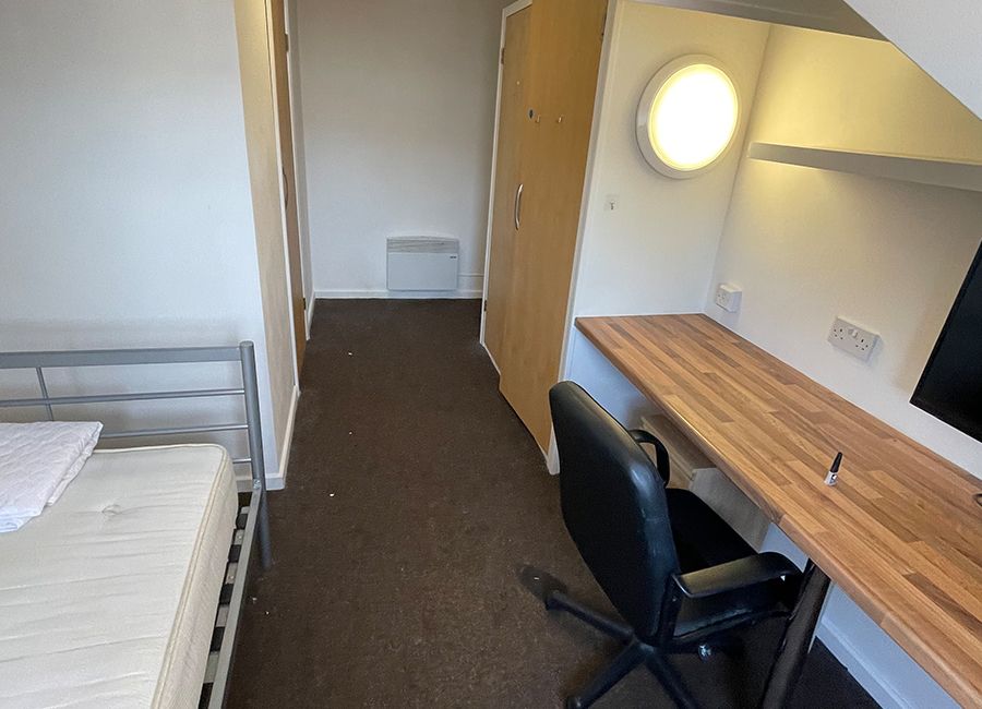  Standard En-Suite Rooms (Halls E) Attic  -  كنج فيشر هولز  - Gallery -  7