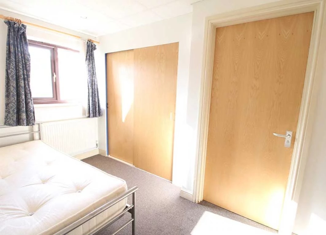  Standard En-Suite Rooms (Halls D)  -  كنج فيشر هولز  - Gallery -  4