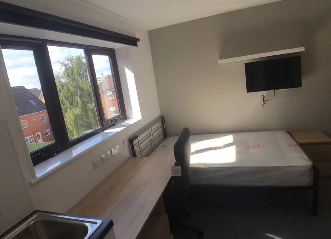  ستاندرد ستوديو  بي - هول  -  كنج فيشر هولز  - Gallery -  2