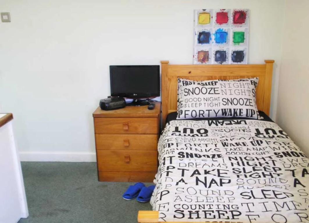  سنجل اونسويت ايه هول  -  كنج فيشر هولز  - Gallery -  2