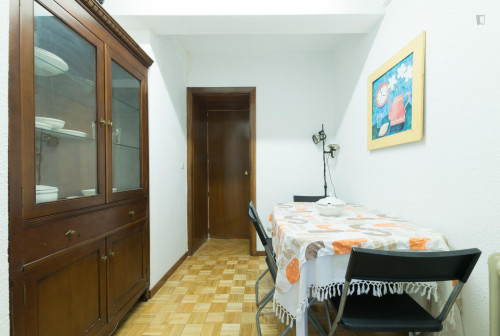 Cosy double bedroom in a flat, close to Universidad de Alcalá - Campus de Alcalá de Henares - Gallery - 9