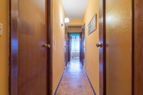Cosy double bedroom in a flat, close to Universidad de Alcalá - Campus de Alcalá de Henares  - Gallery -  2