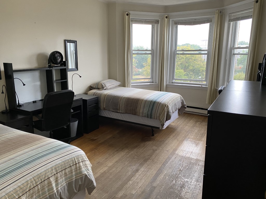 ESL Townhouse - Gallery - 18