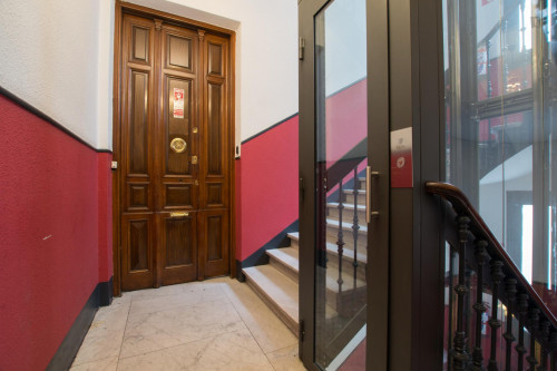 Charming double bedroom in central Madrid, near Palacio Real de Madrid