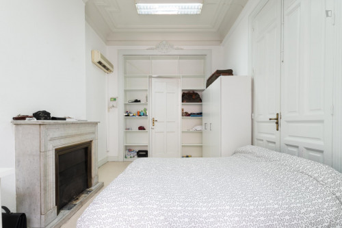 Charming double bedroom in central Madrid, near Palacio Real de Madrid - Gallery - 28