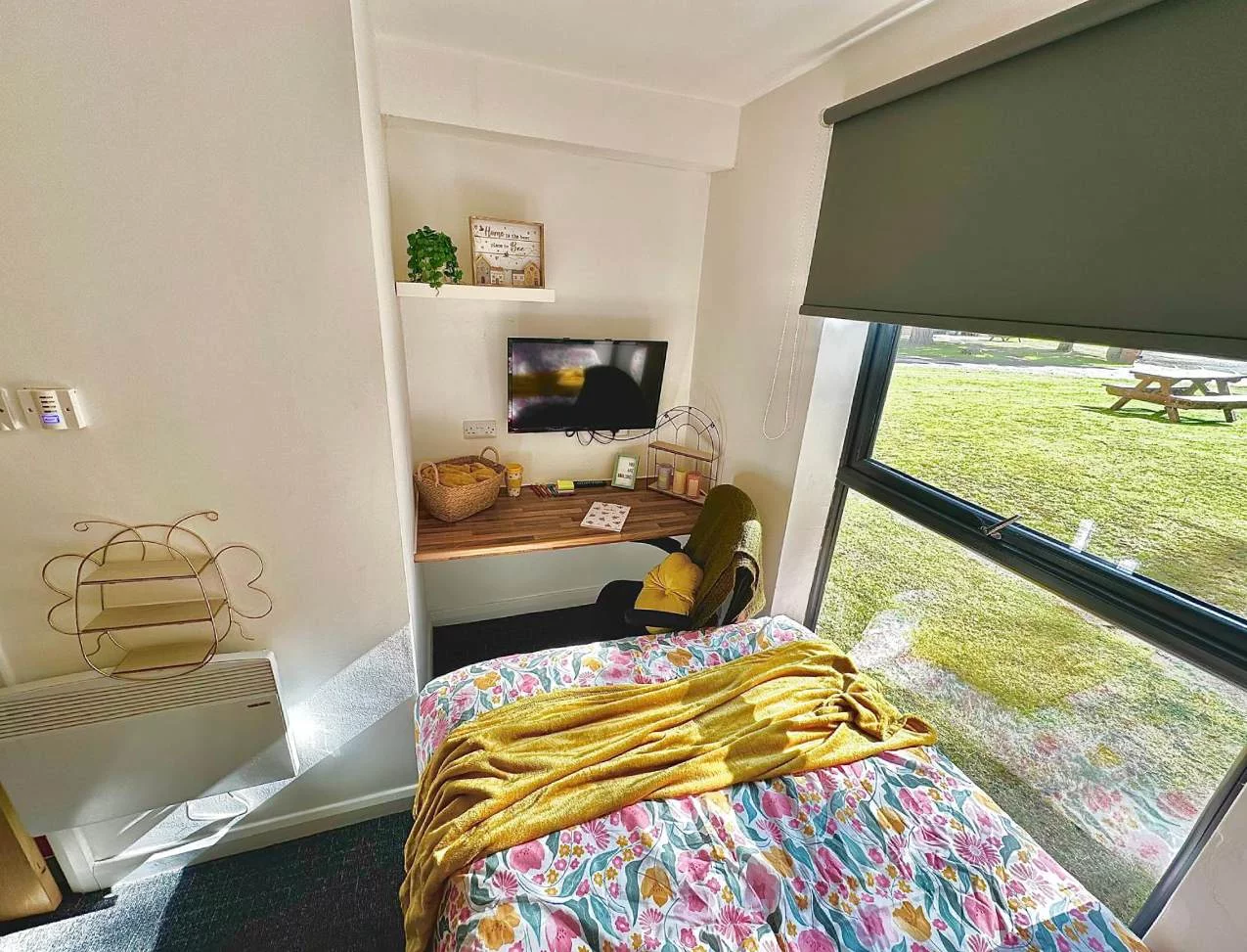  En-Suite Gold - B  -  Forest Court  - Gallery -  2