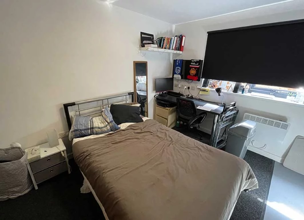  Standard Studio  -  Forest Court  - Gallery -  1