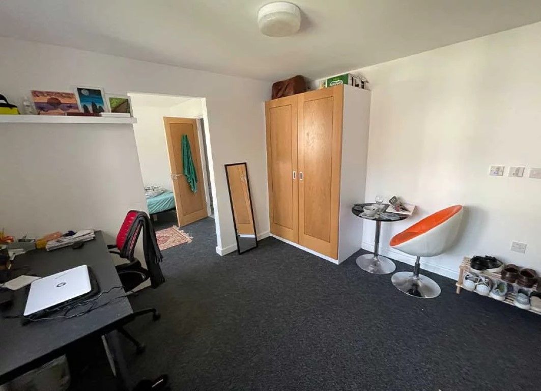  One Bed Flat  -  Forest Court  - Gallery -  2