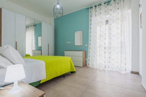 Modern 2-bedroom apartment a stone's throw from the historic centre