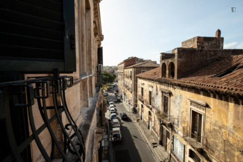 Luminous 1-bedroom apartment close to Cathedral of Catania  - Gallery -  5