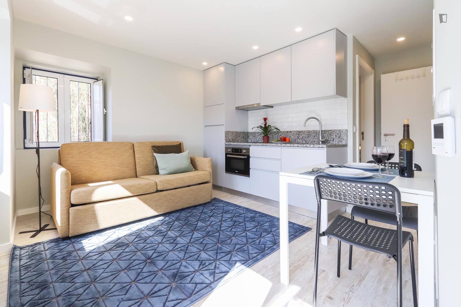  Lovely 1-Bedroom Apartment With Balcony Not Far From Instituto Superior De Agronomia  -  Lovely 1-bedroom apartment with balcony not far from Instituto Superior de Agronomia  - Gallery -  1