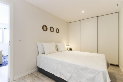 Inviting 1-bedroom apartment in Ajuda