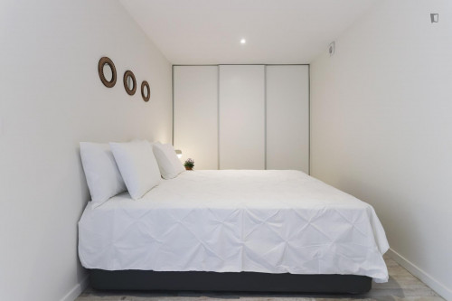 Inviting 1-bedroom apartment in Ajuda