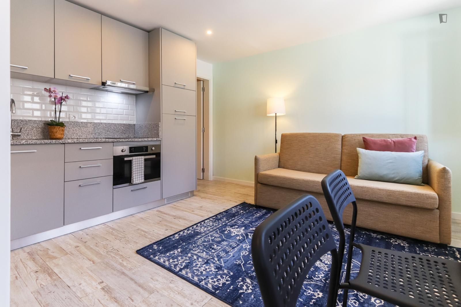 Inviting 1-Bedroom Apartment In Ajuda - Inviting 1-bedroom apartment in Ajuda - Gallery - 1