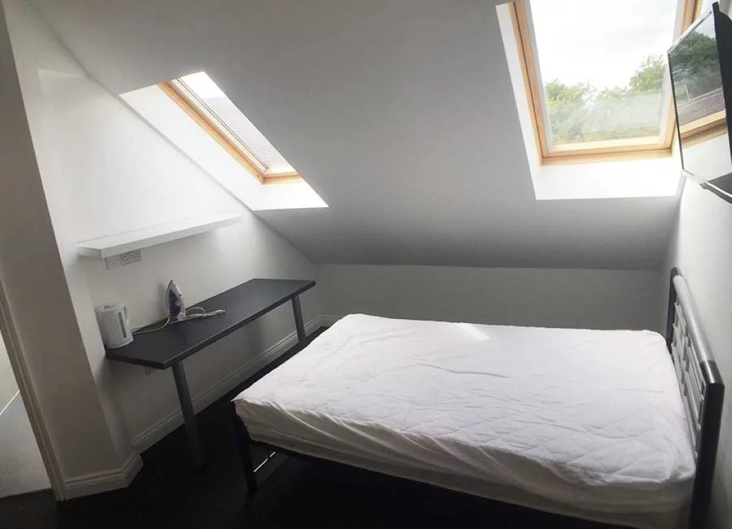  Two Bed Flat  -  Forest Rise  - Gallery -  5