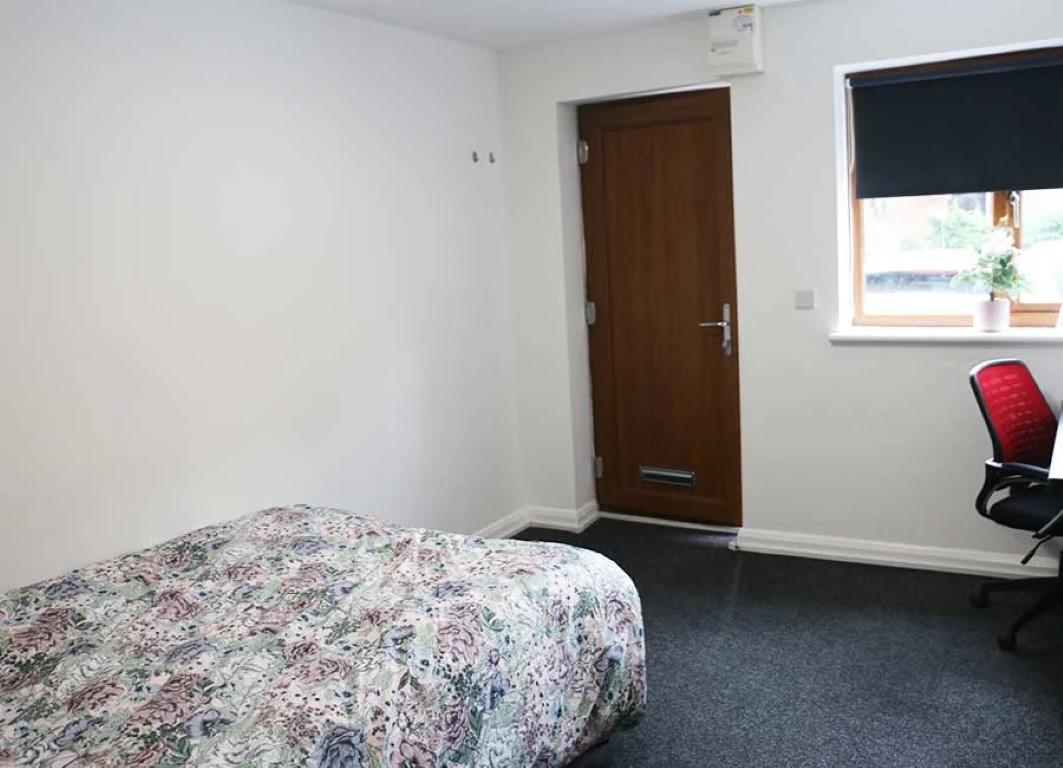 One Bed Flat - Forest Rise - Gallery - 3