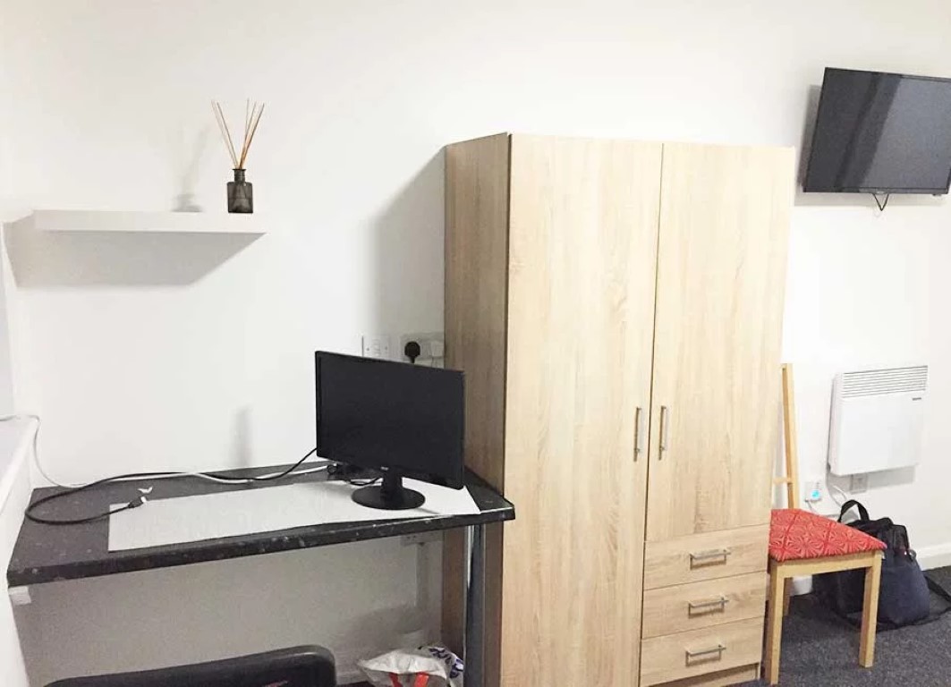One Bed Flat - Forest Rise - Gallery - 4