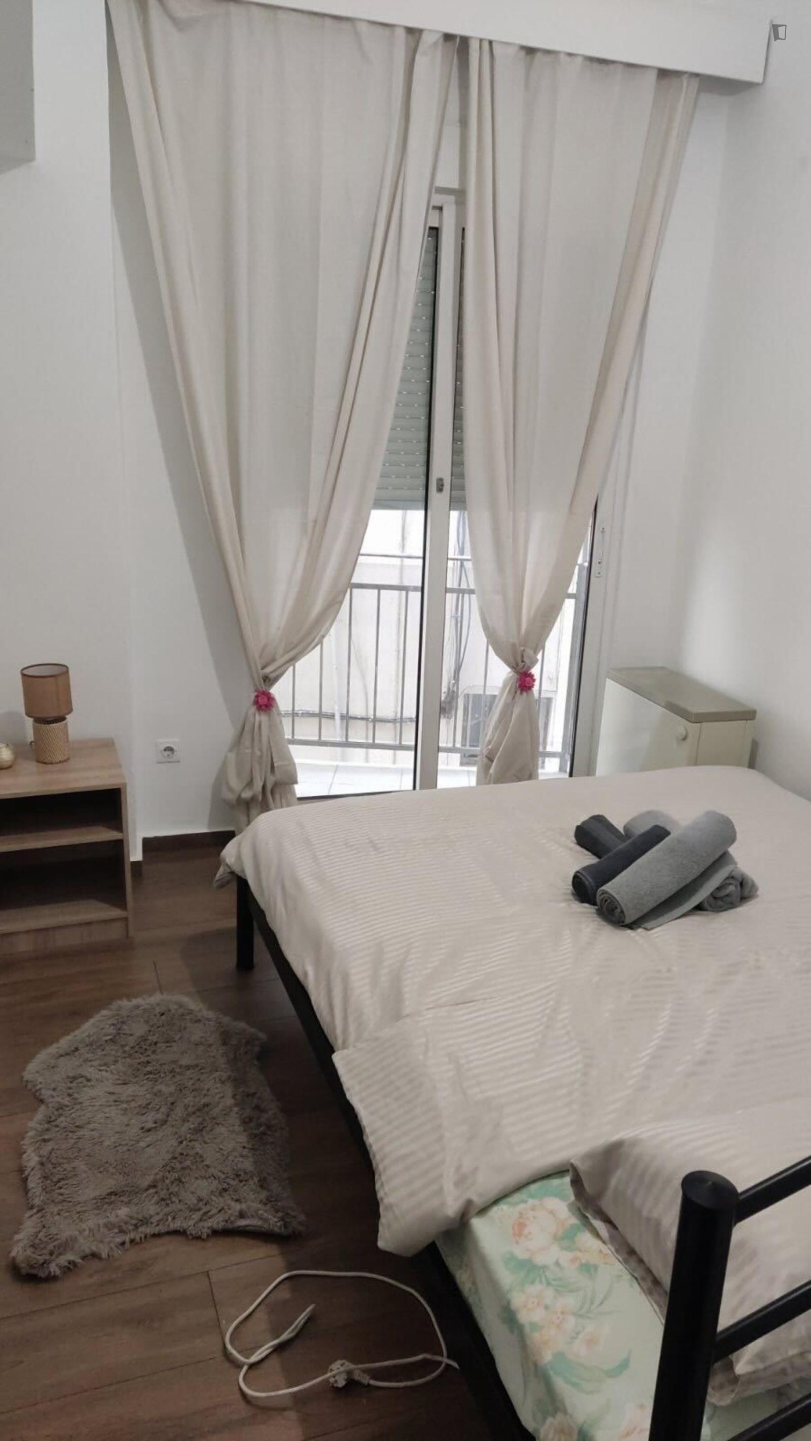 Elegenat Private Double Bedroom Near To Aristotle University Of Thessaloniki - Elegenat private double bedroom near to Aristotle University of Thessaloniki - Gallery - 1