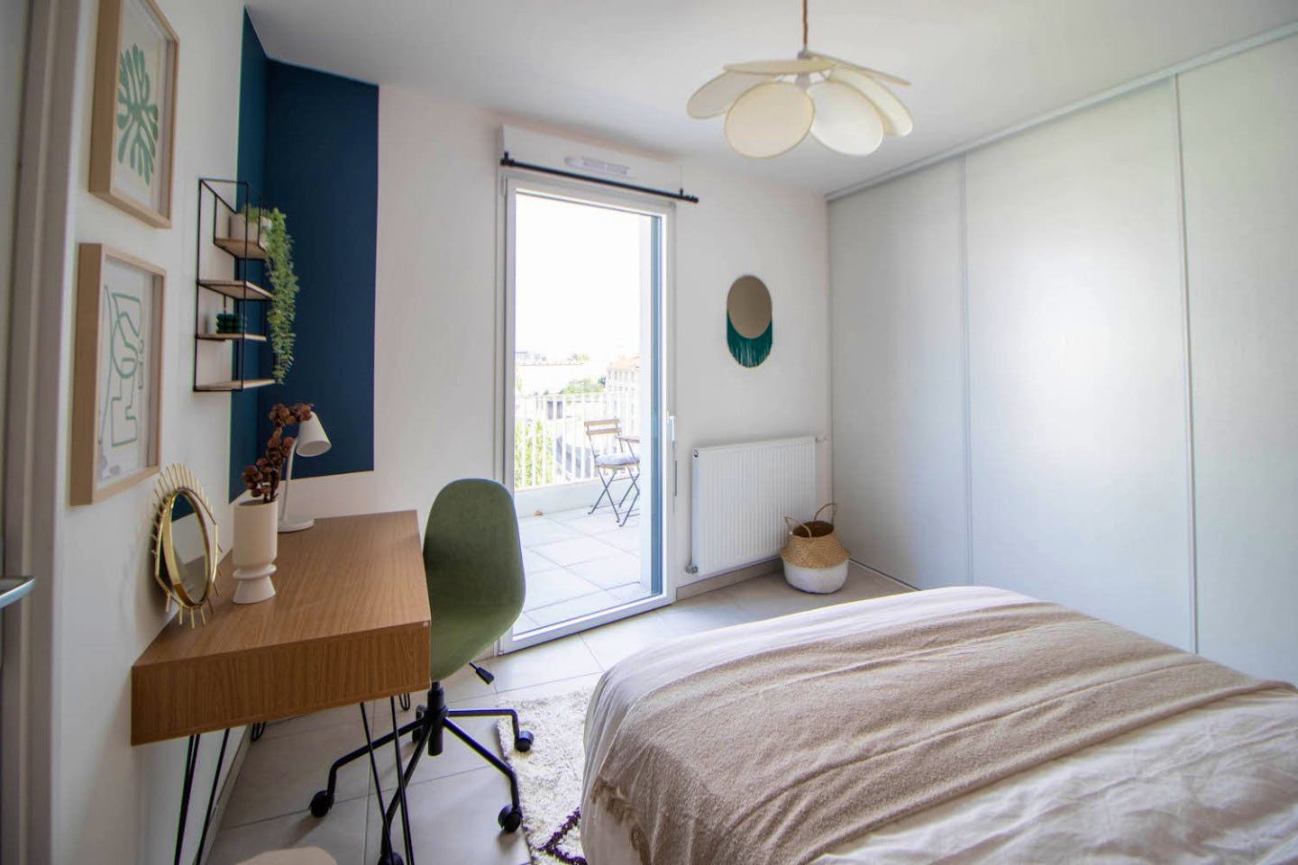Amazing Bedroom Of 14 M² With Terrace Near Lyon - LYO51 - Spacious 148 m² duplex apartment in Villeurbanne - Gallery - 11