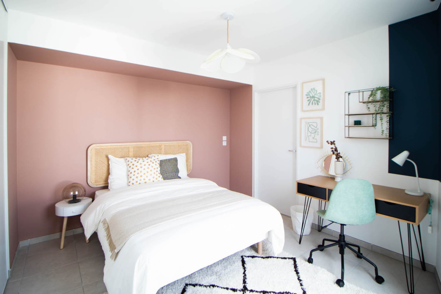 Amazing Bedroom Of 14 M² With Terrace Near Lyon - LYO51 - Spacious 148 m² duplex apartment in Villeurbanne - Gallery - 14