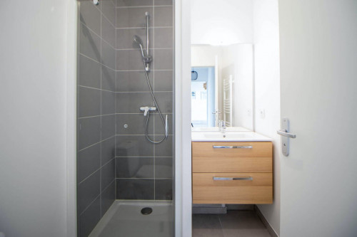 Emile Zola Home V - Gallery - 35