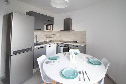 Emile Zola Home V - Gallery - 46