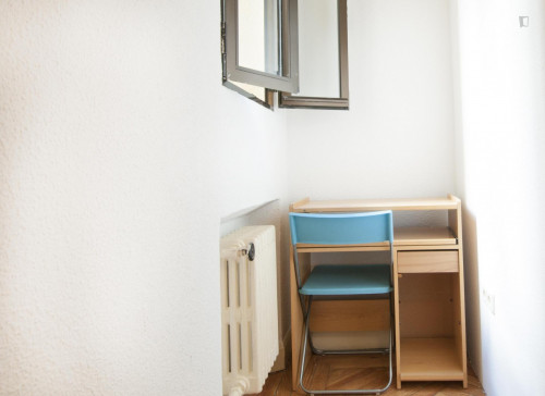 Single bedroom near central Gran Vía
