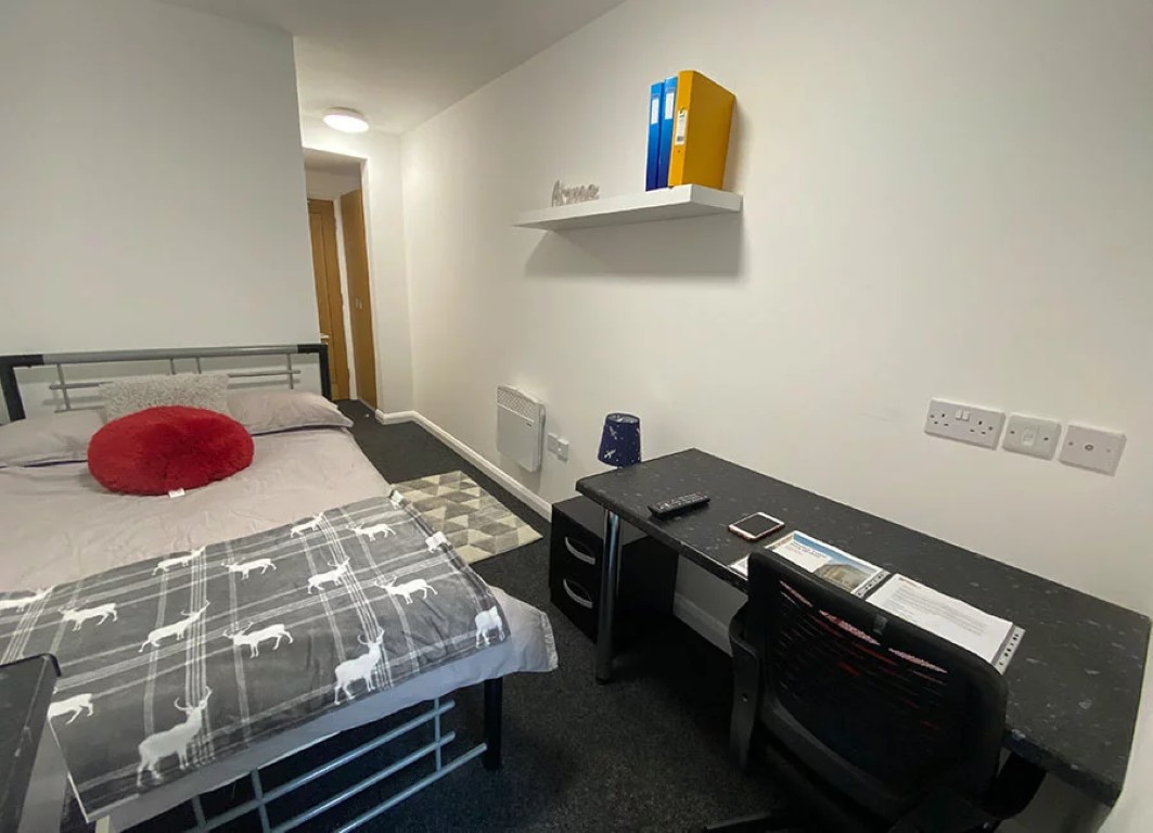  Standard Studio  -  Regent Road  - Gallery -  1
