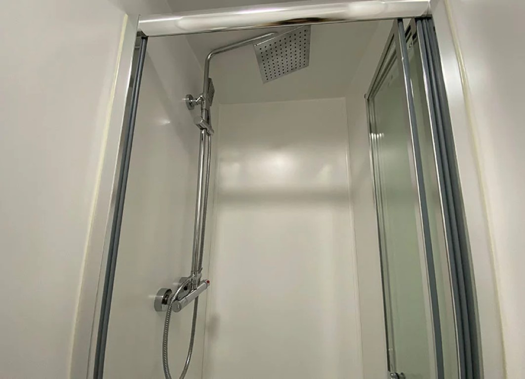  Standard Studio  -  Regent Road  - Gallery -  8