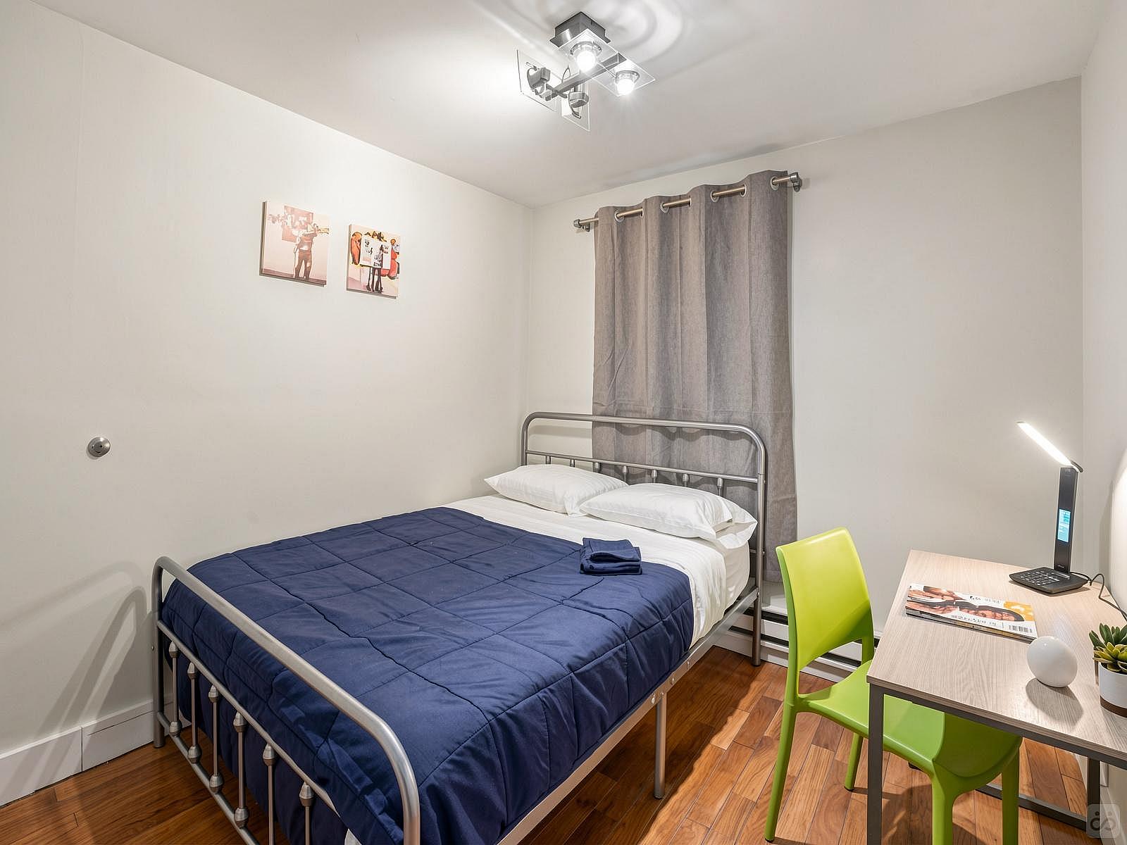 Private (queen Size Bed) - 4