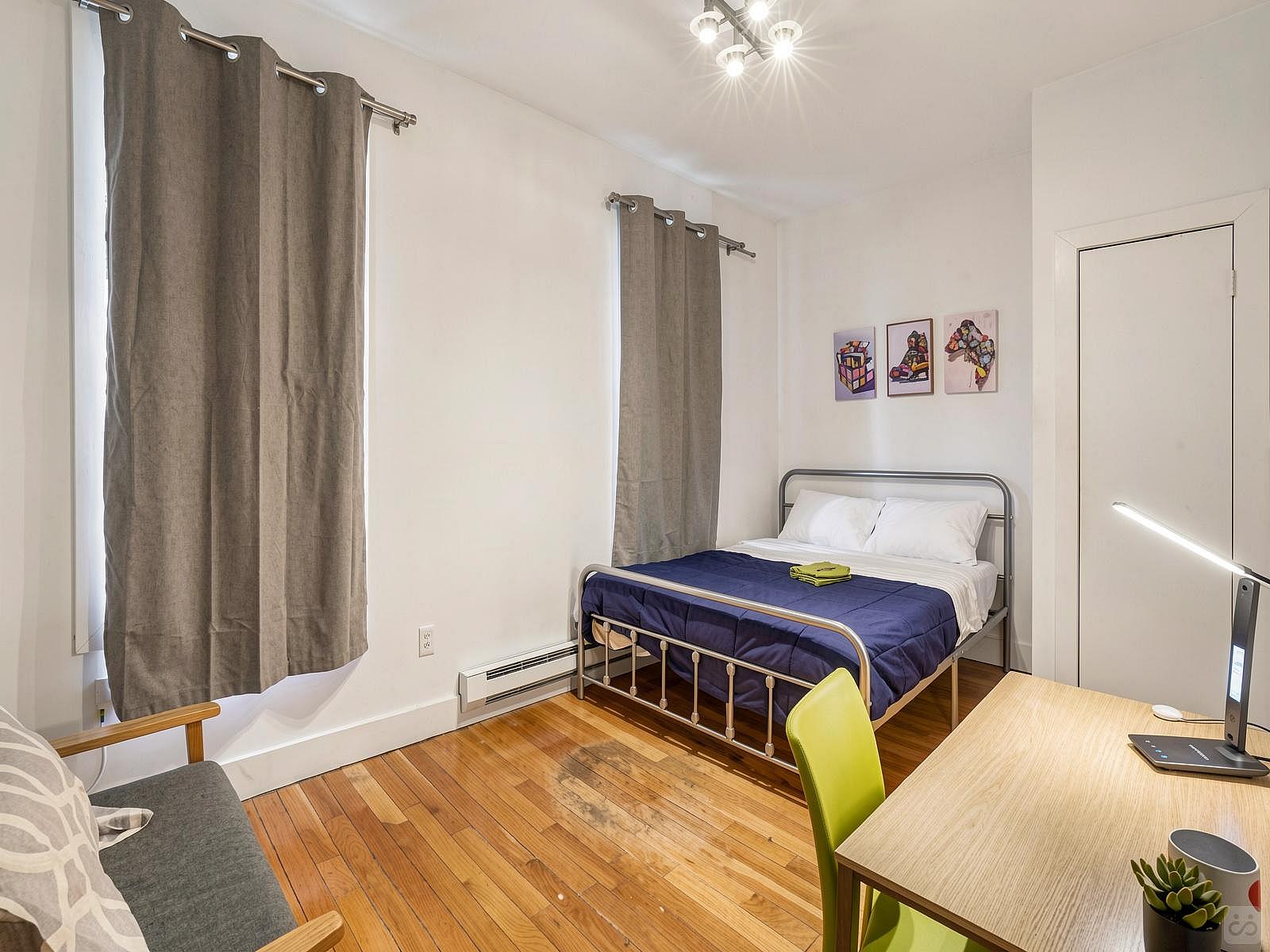 Private (queen Size Bed) - 9