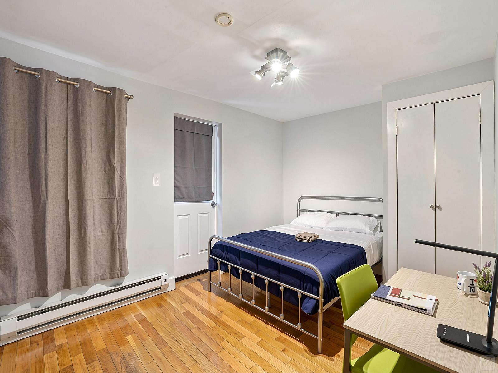 Private Room (full Size Bed) - 86