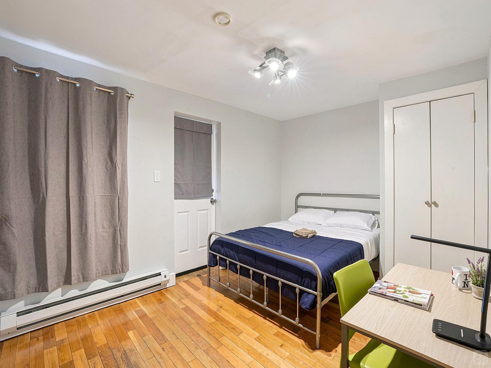 Private Room (full Size Bed) - 93