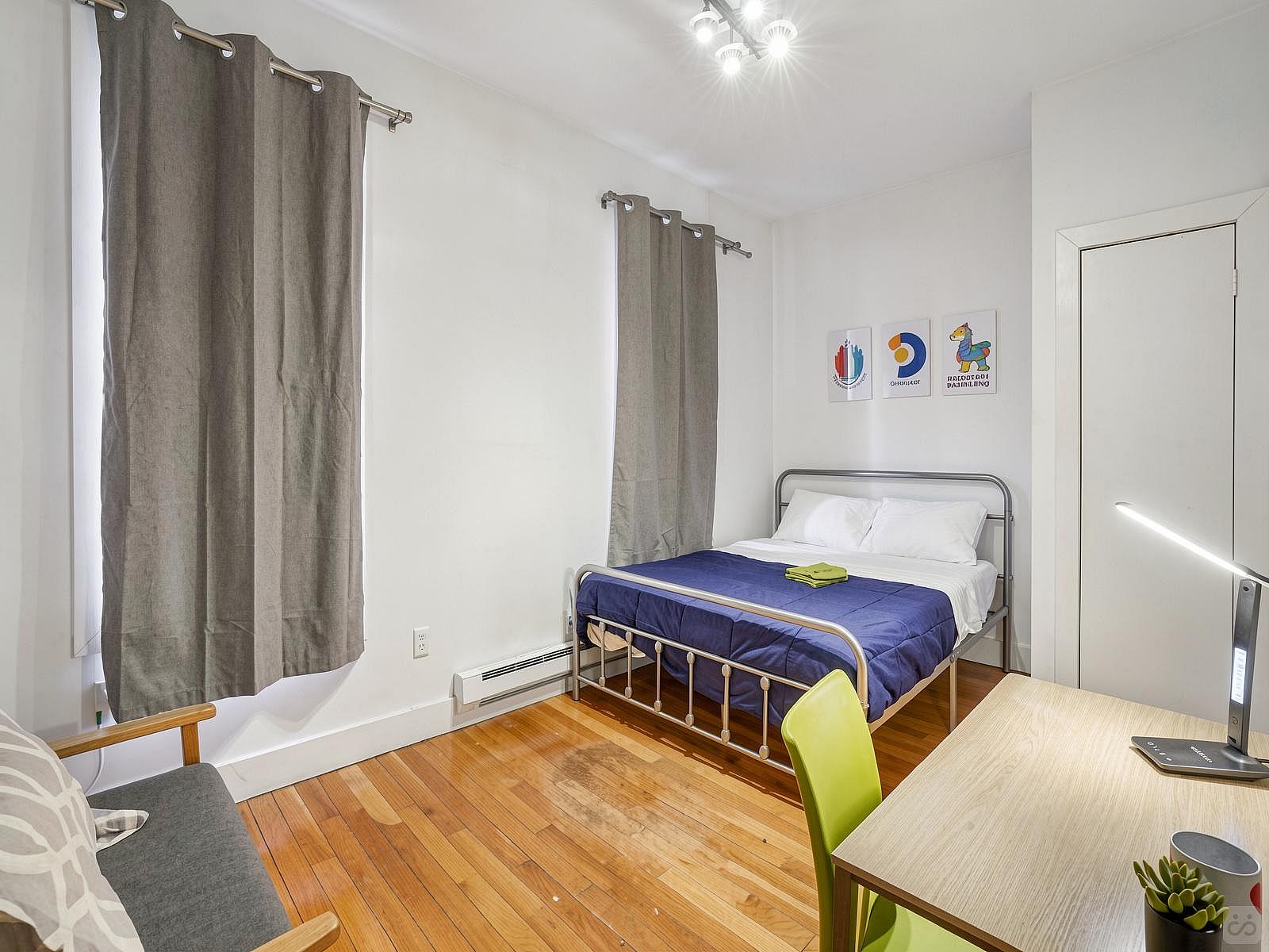 Private Room (full Size Bed) - 89